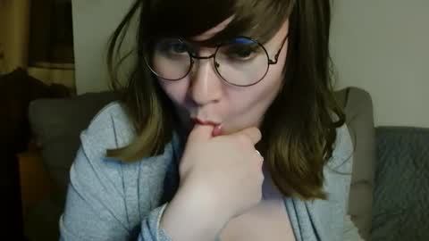 _lalilu_ online show from December 7, 6:26 pm