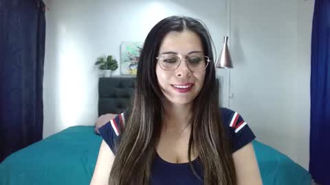 Snapshot of _lara1 chatting on January 2, 7:07 pm paulina online show from January 2, 7:07 pm