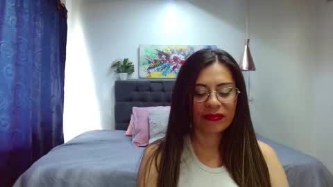 Snapshot of _lara1 chatting on January 13, 7:53 pm paulina online show from January 13, 7:53 pm