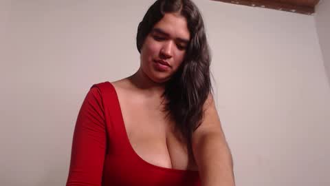 Leslie online show from October 31, 12:01 am