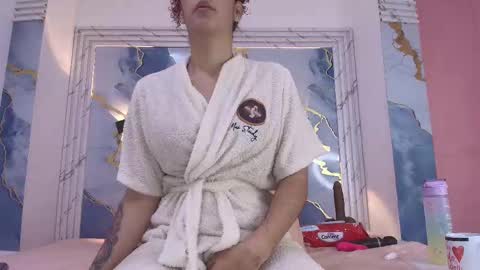 Snapshot of _lorrayne_ chatting on September 22, 12:03 pm Lorrayne online show from September 22, 12:03 pm