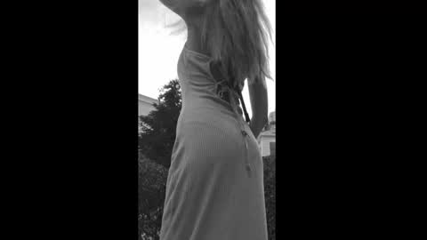 Lullaby online show from January 5, 5:27 pm