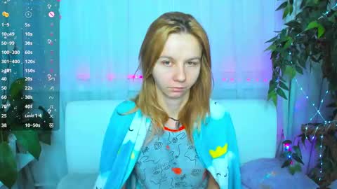 Snapshot of _mari_so chatting on February 8, 1:54 am Scarlett online show from February 8, 1:54 am