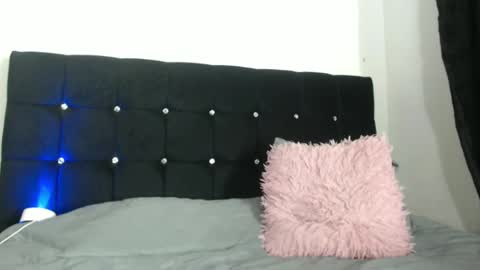 _maria__maria online show from December 11, 10:06 pm