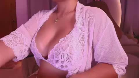 Marce  online show from May 7, 4:00 pm