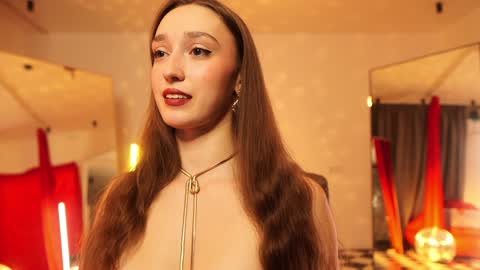 Snapshot of _meganmeow_ chatting on December 6, 3:41 am  Thursday - start 300 GMT online show from December 6, 3:41 am