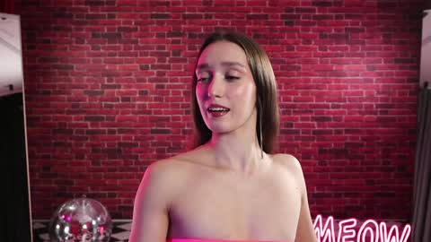 Snapshot of _meganmeow_ chatting on October 11, 6:10 pm  Thursday - start 300 GMT online show from October 11, 6:10 pm