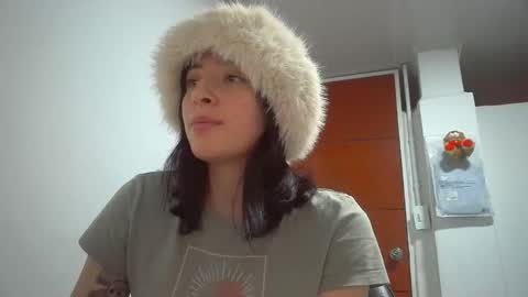 Mia-foster online show from January 13, 7:07 pm