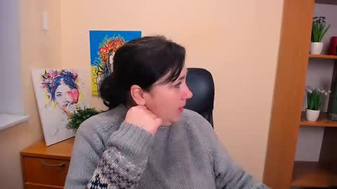 Snapshot of _miranda_sun chatting on February 12, 8:59 am Miranda online show from February 12, 8:59 am