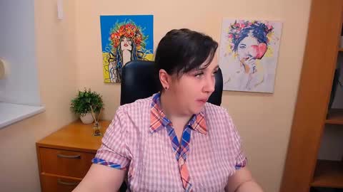 Snapshot of _miranda_sun chatting on March 2, 11:52 am Miranda online show from March 2, 11:52 am