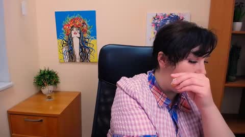 Snapshot of _miranda_sun chatting on March 7, 12:23 pm Miranda online show from March 7, 12:23 pm