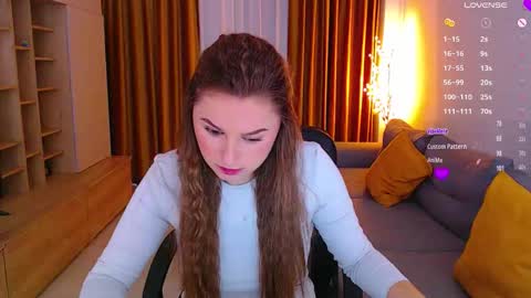 Mia online show from November 17, 7:42 am