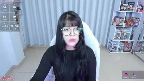 Hanna  Idependent Model   online show from April 25, 4:15 am