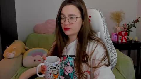 Mia with a big heart  online show from March 5, 2:57 am