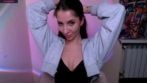 Olivia online show from May 1, 1:53 am