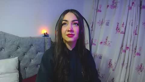 Paris online show from January 6, 7:34 am