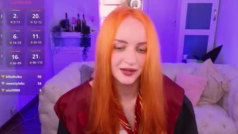 Maisie online show from November 2, 11:19 pm