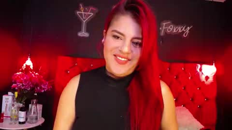 Laura online show from December 10, 9:11 pm