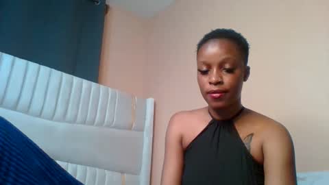 _sassydiva_ online show from November 28, 7:17 pm