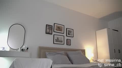 Snapshot of _sirine_ chatting on October 20, 5:10 am Marinette online show from October 20, 5:10 am