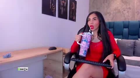 Susan online show from July 1, 7:46 pm