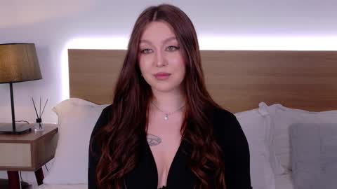 Snapshot of _tessa_may_ chatting on October 22, 9:09 pm _tessa_may_ online show from October 22, 9:09 pm