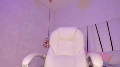 Rousse  online show from February 24, 7:19 pm