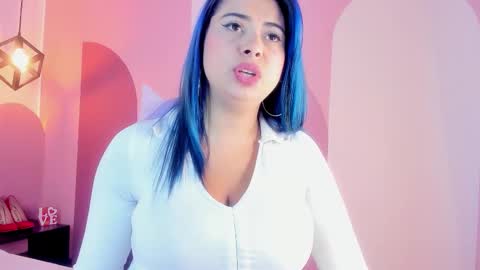 _valeryboobs_ online show from December 4, 3:24 pm