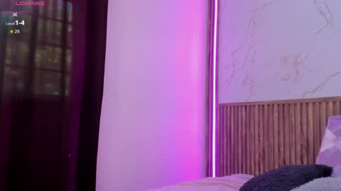 _victoriaclark online show from May 9, 1:57 pm