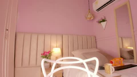 _wendy_x online show from April 13, 11:55 am