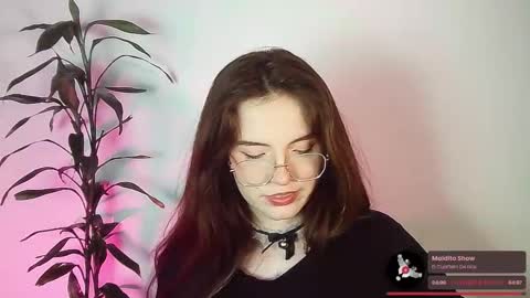 _yourcherrybomb online show from December 1, 5:33 am