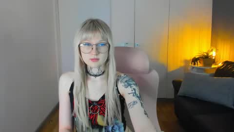 Emy online show from May 16, 6:07 pm