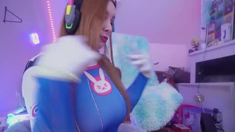 Polly online show from February 7, 4:33 pm