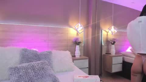 Luni  online show from October 20, 1:03 pm