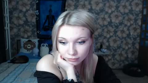 Snapshot of aalicebubble chatting on February 13, 5:58 am Alice online show from February 13, 5:58 am