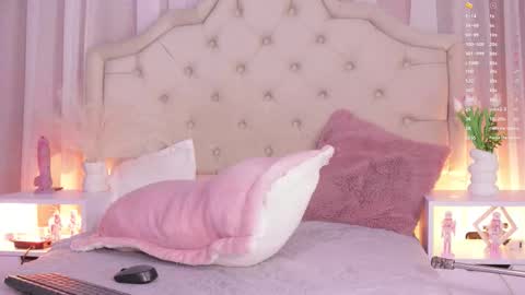 Abbie online show from December 19, 2:16 am