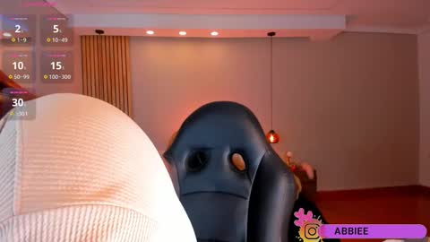 Abbie Edmond  online show from February 19, 4:23 am