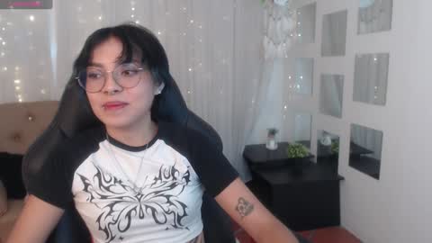 Abbi online show from December 28, 8:36 pm