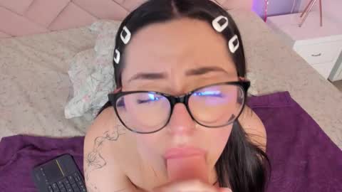 abby_braley online show from November 22, 7:49 pm