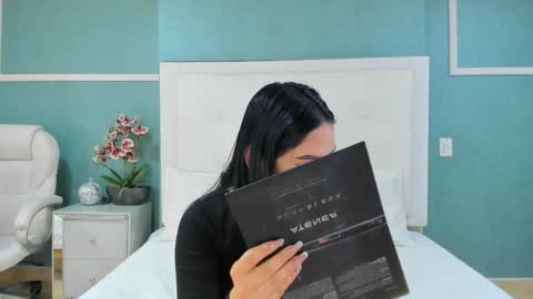 Abby Dixon  online show from March 31, 12:16 pm