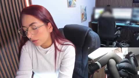 Snapshot of abbystones chatting on February 19, 4:00 pm Abby Stones online show from February 19, 4:00 pm