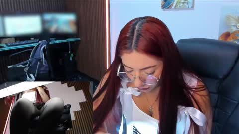 Snapshot of abbystones chatting on March 10, 12:17 pm Abby Stones online show from March 10, 12:17 pm