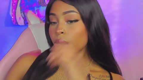 Simone    may online show from January 18, 10:06 pm