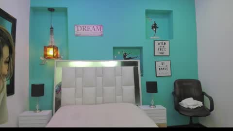 Miss Abril  online show from February 8, 12:06 pm