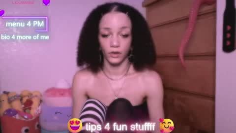 Peach online show from April 17, 3:08 am