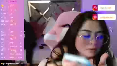Snapshot of aby_luna_ chatting on September 23, 1:37 am aby_luna_ online show from September 23, 1:37 am
