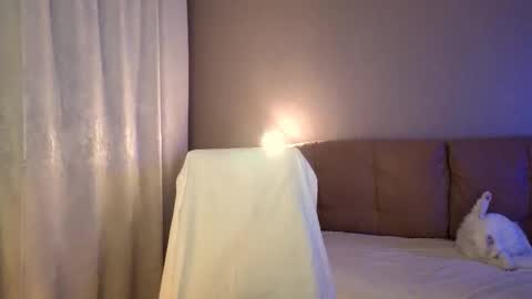 my inst   love inside 17 online show from March 12, 9:06 pm