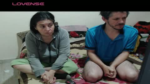 Adan and Eva online show from April 30, 11:04 am