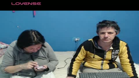 Adan and Eva online show from May 19, 6:37 pm