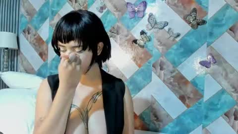 addison_avery online show from July 11, 4:01 am